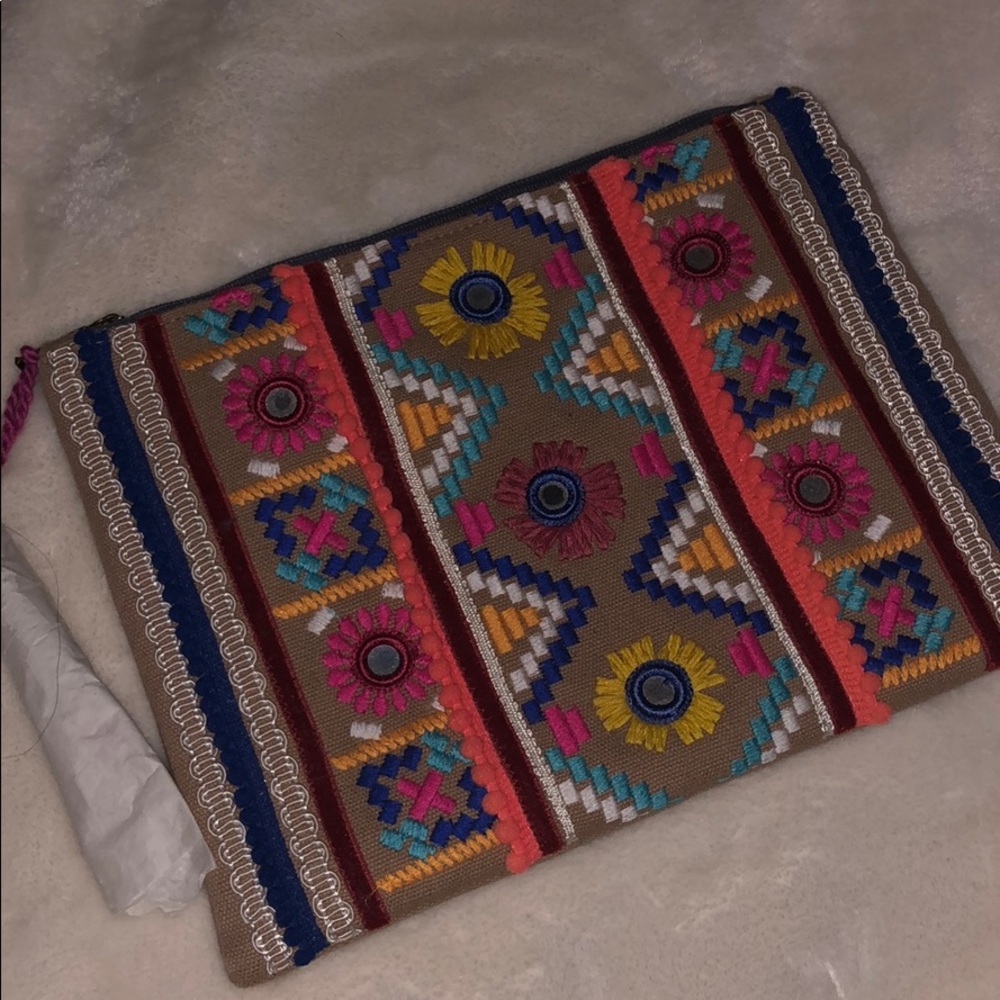 Cute “Lovestitch” Clutch!!